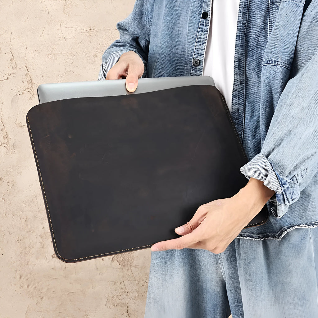 Genuine crazy horse leather computer bag with horizontal liner organiser in brown colour
