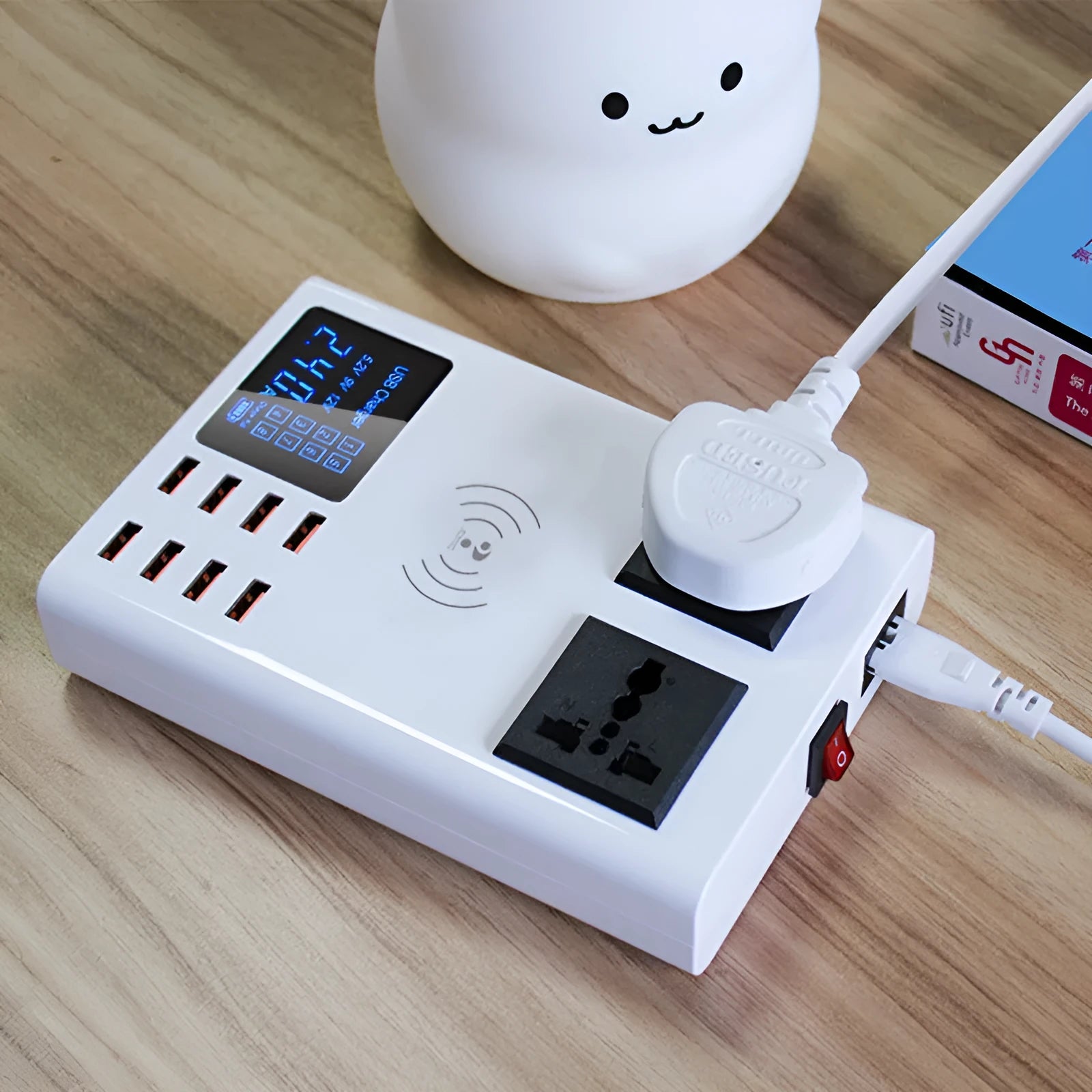 White USB wireless charger for mobile phones with multi-interface wired charging ports