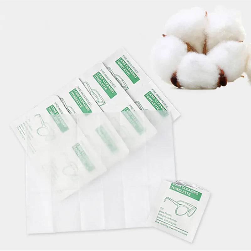 100 individually packaged white glasses cleaning wipes with anti-fog properties