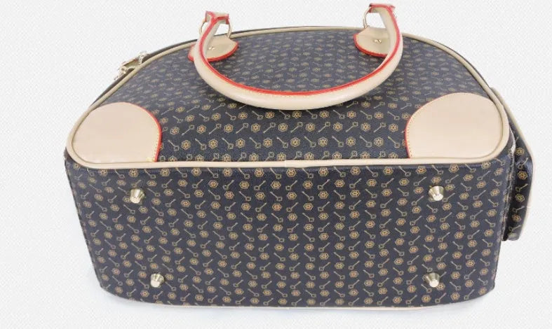 PU pet carrier bag for small dogs and cats, 8 kg max, shown in white and brown with S and L size options