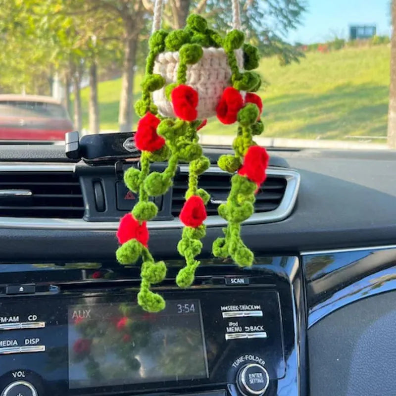 Knitted wool car plant decoration with green and white pattern, 8cm basin and hanging cord