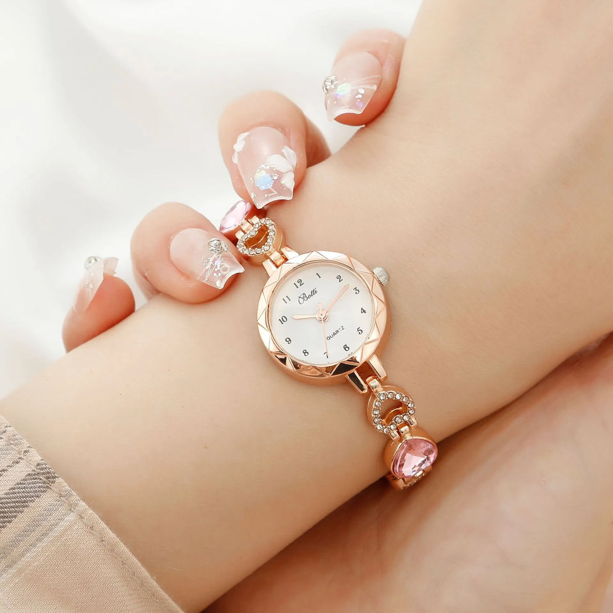 Women's simple disc quartz bracelet watch set with matching jewellery in pink, blue, purple options