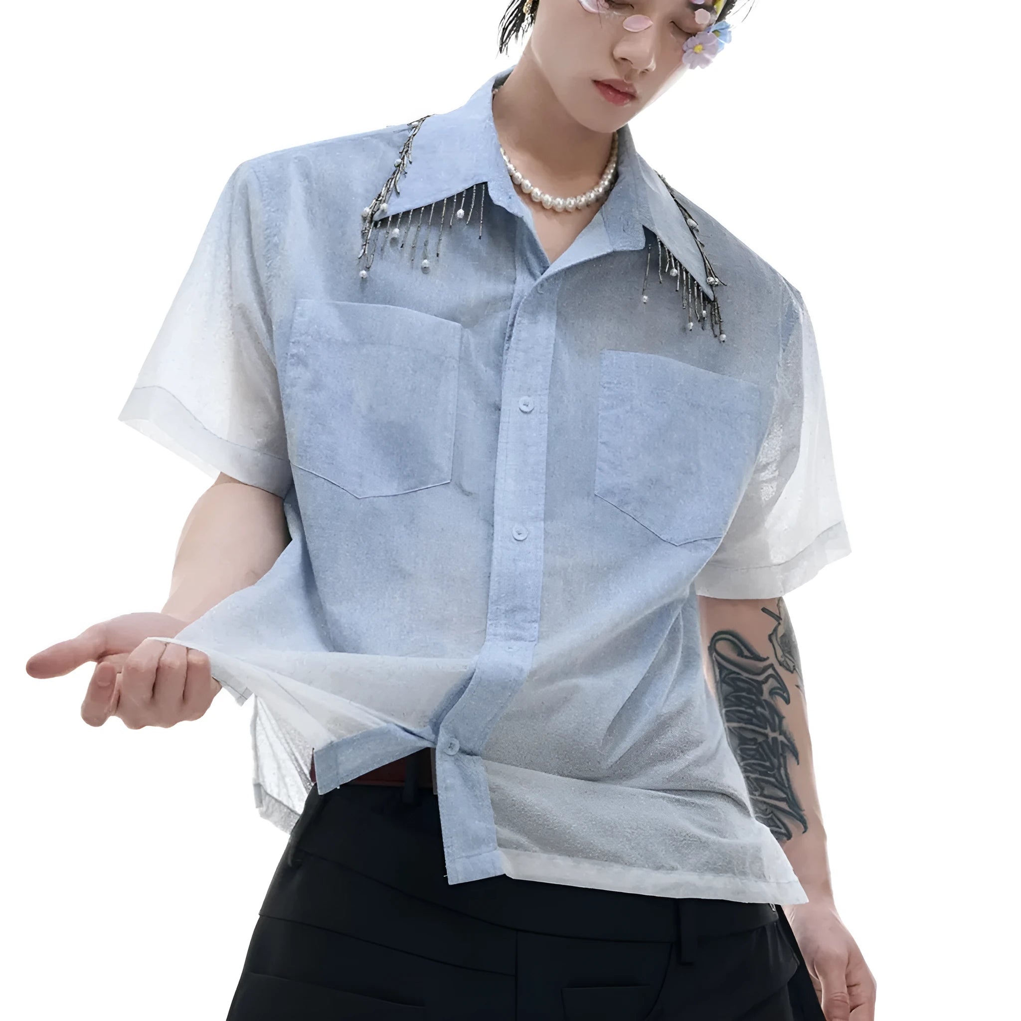 Men's loose blue and white gradient short sleeve shirt with quilted pattern