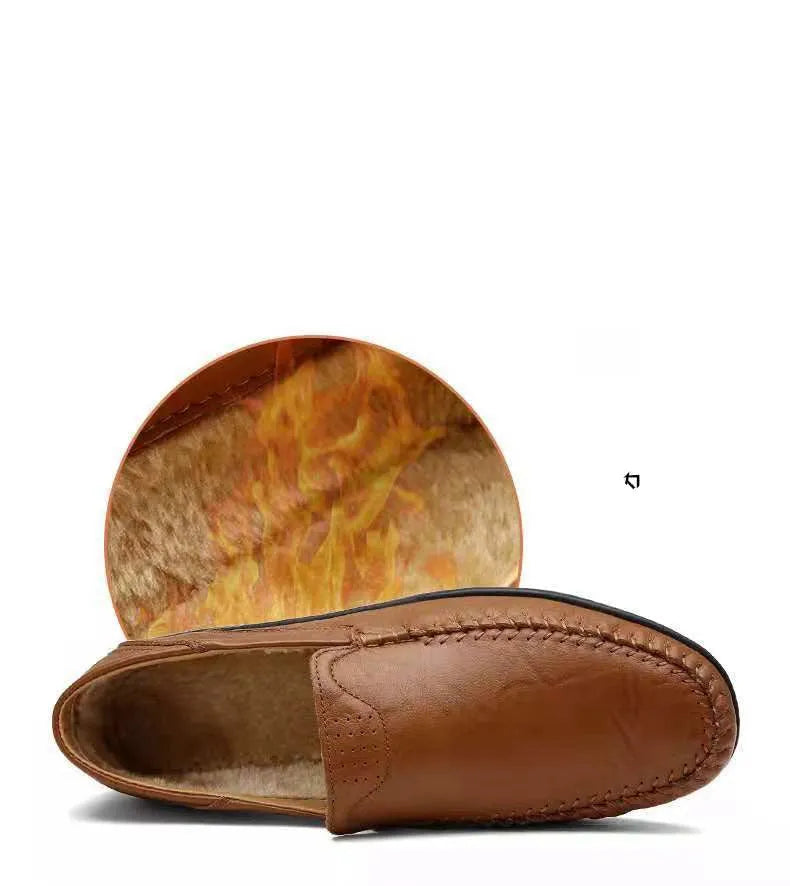 Men's business casual small leather shoes with PU upper, PVC sole, latex insole, black or brown, sizes 39-44