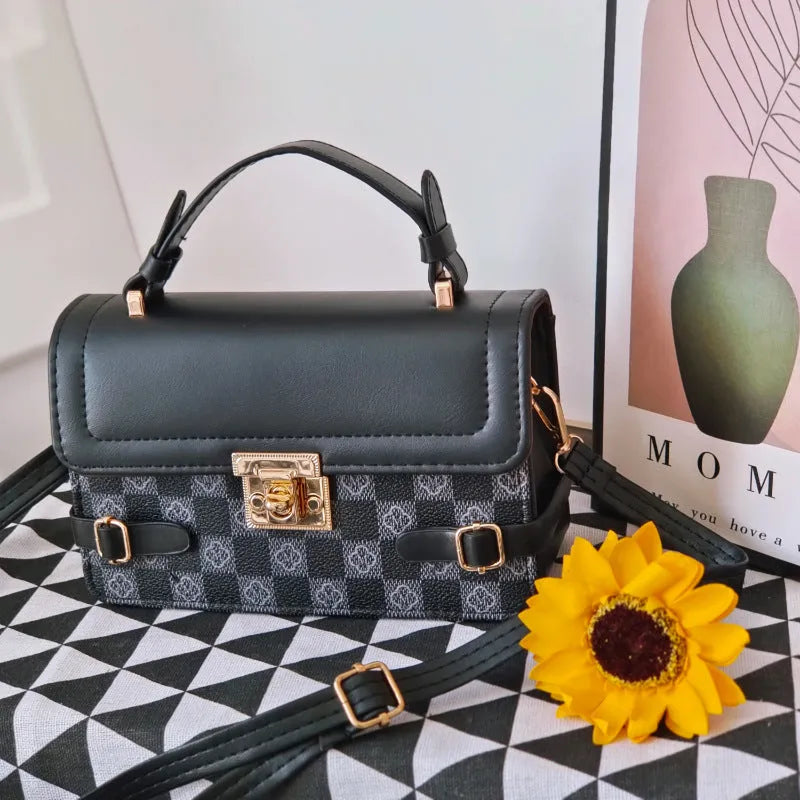 Retro small square pattern crossbody bag in horizontal square shape with ethnic floral and rhombus detailing