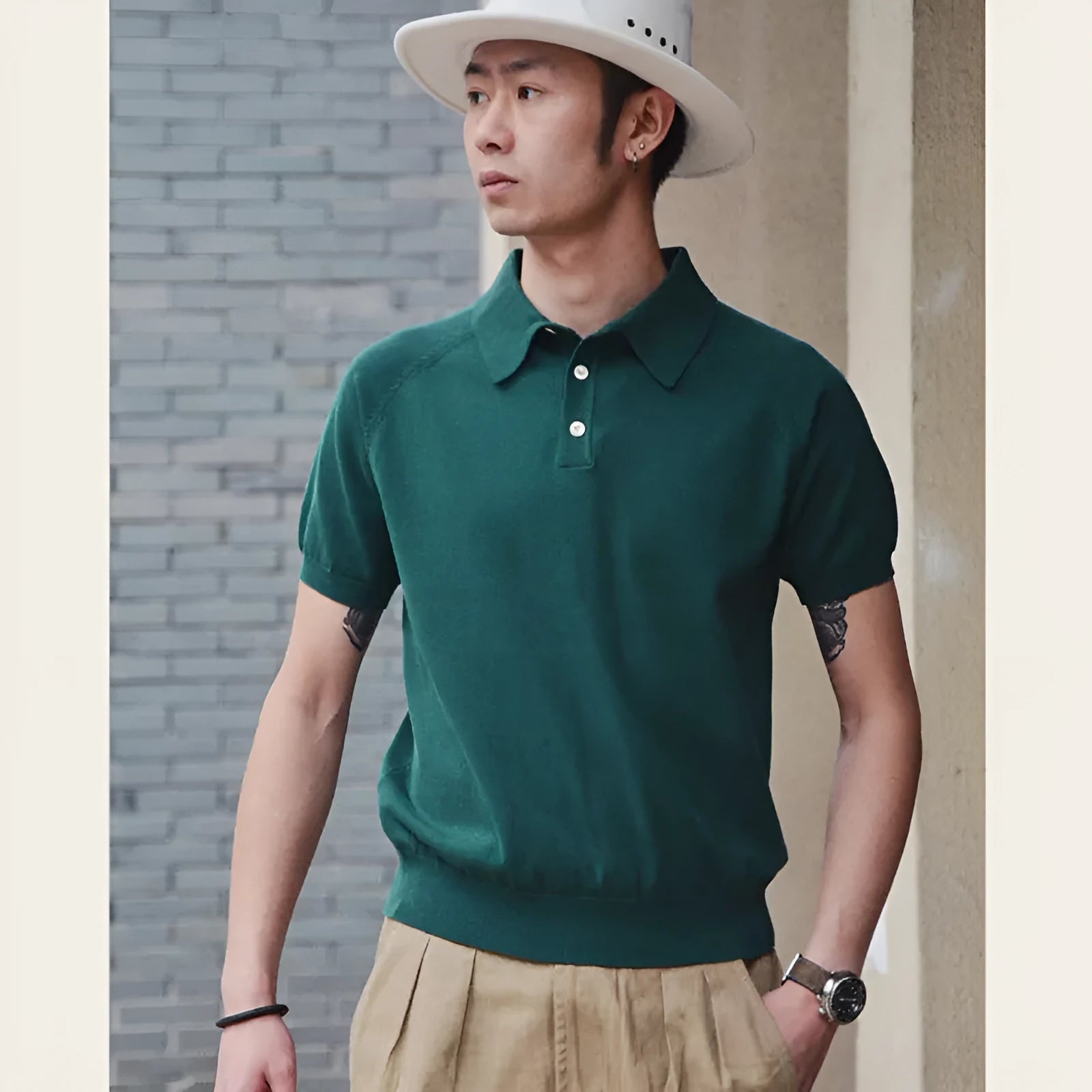 Retro slim fit cotton short-sleeved T-shirt for men in dark brown