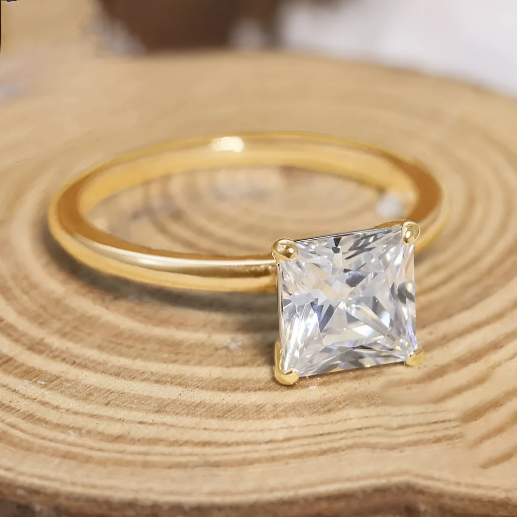 Women's geometric round ring in 925 silver with zirconium detailing in silver gold rose gold colours