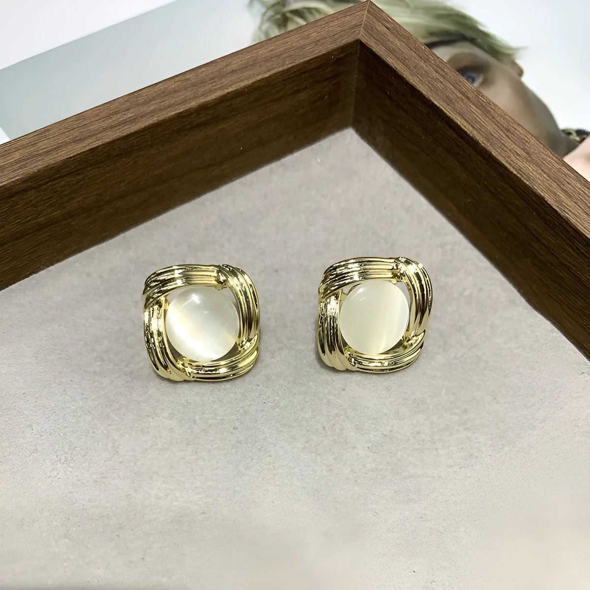 Fashionable pearl cat eye stone dangle drop earrings gold tone finish 5 cm length Style1