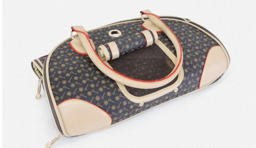 PU pet carrier bag for small dogs and cats, 8 kg max, shown in white and brown with S and L size options