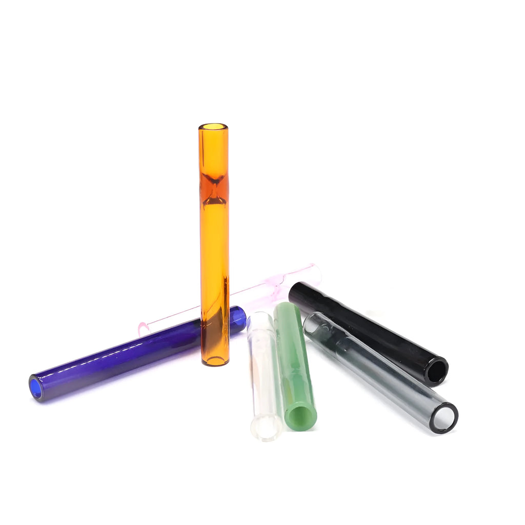 Telescopic straight glass smoke pipe with suction nozzle in transparent or pink finish