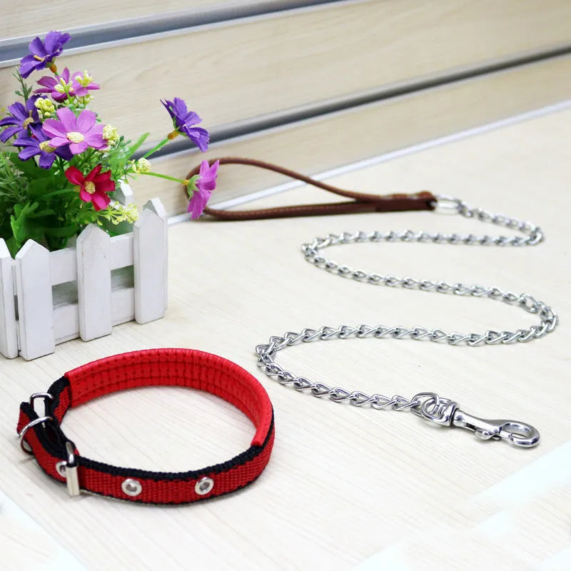 Dog traction chain with iron chain and PU handle in black, 1.2m length