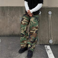 Men's loose camouflage workwear jeans in cotton denim, straight leg mid-waist with zip fly, green colour