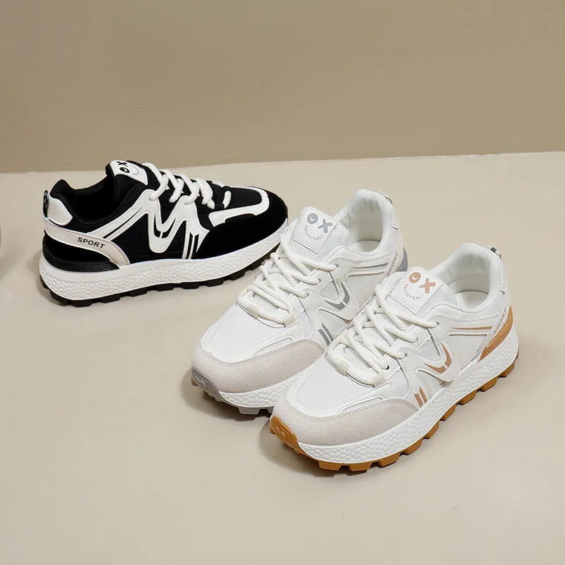 Women's black platform casual shoes with round toe and front lace-up fastening