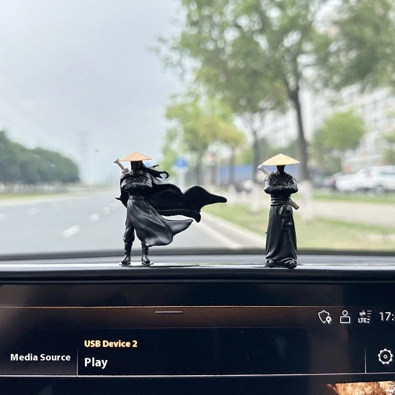 Ancient style knight PVC decoration figurine height 5cm car dashboard desk ornament retro cloak swordsman design