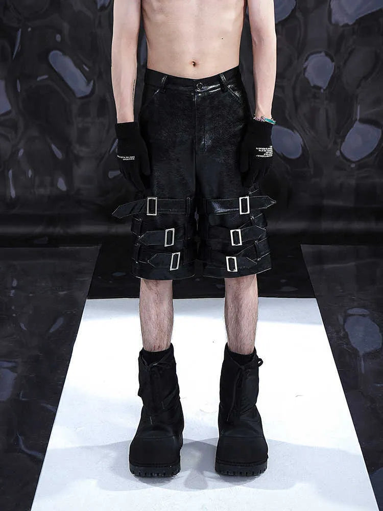 Men's black leather ring casual cropped pants with medium-low waist design
