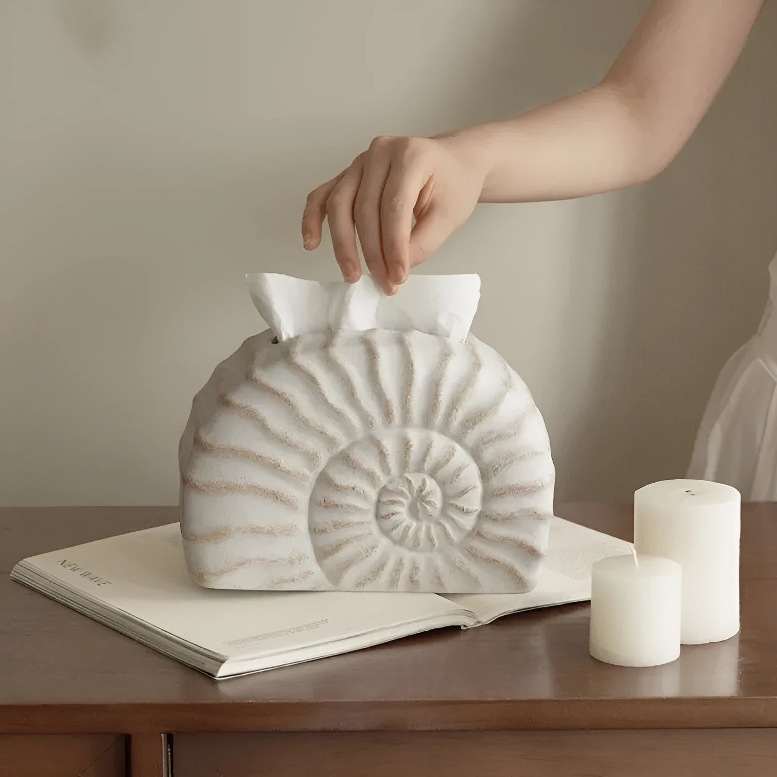 Resin tissue box cover with conch shell pattern design decorative home accessory