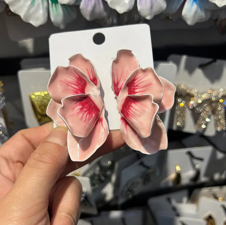 Alloy oil-spot glaze floral stud earrings in pastoral style, showing colour options.
