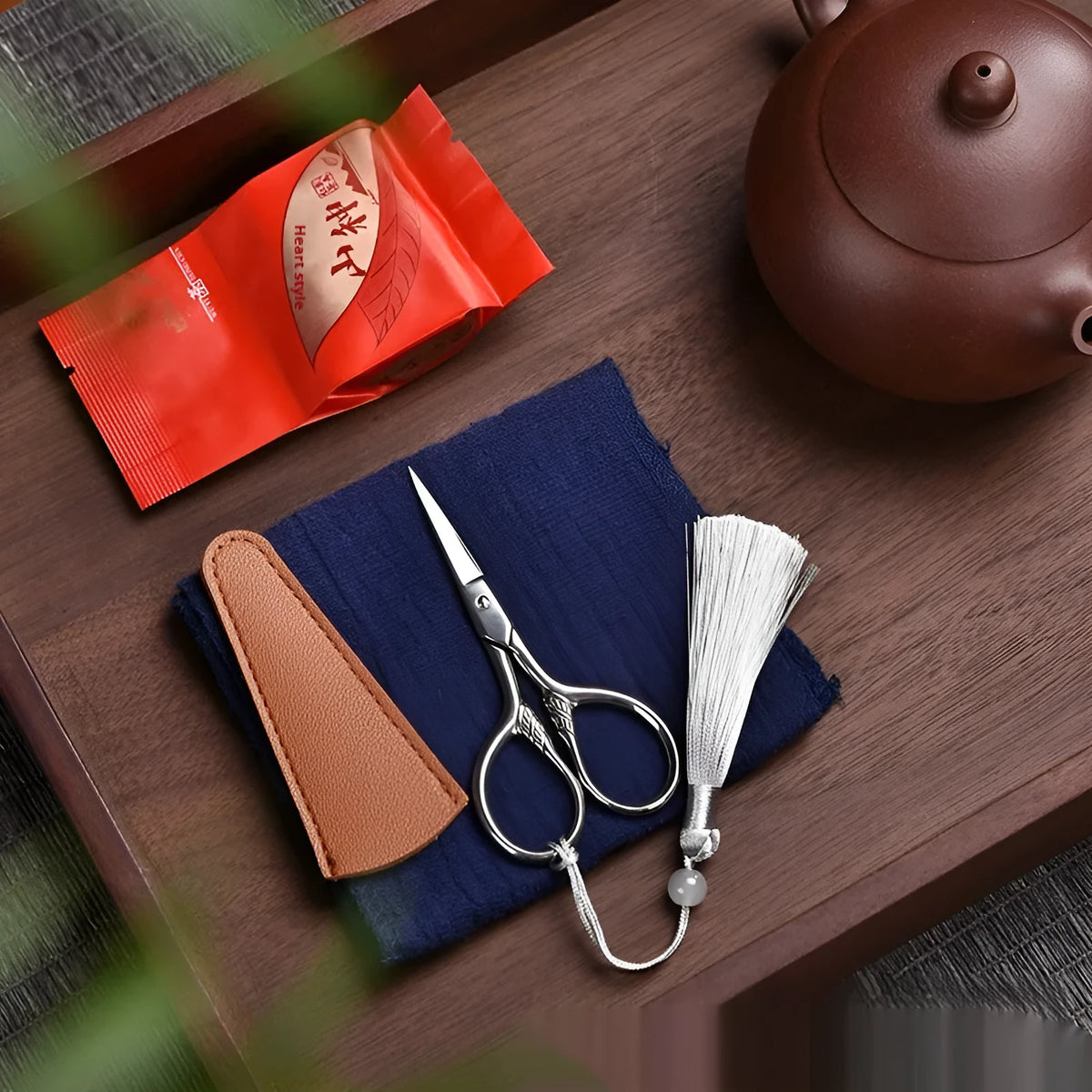 Mini stainless steel tea bag scissors in Gradually Varied Pink or Silver for cutting thread ends