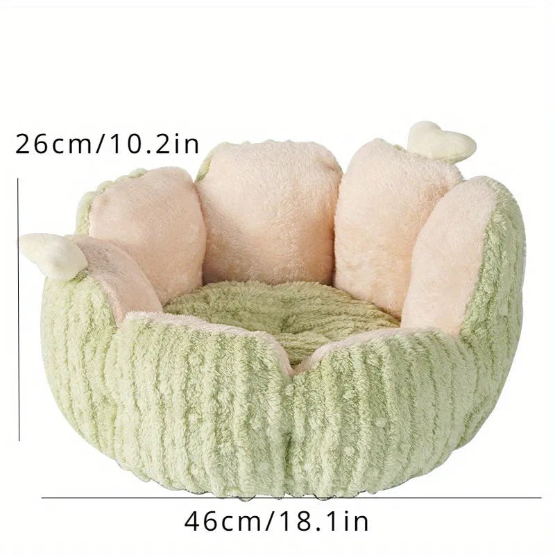 Green or purple cactus-designed soft cat litter kennel showing large and small size options