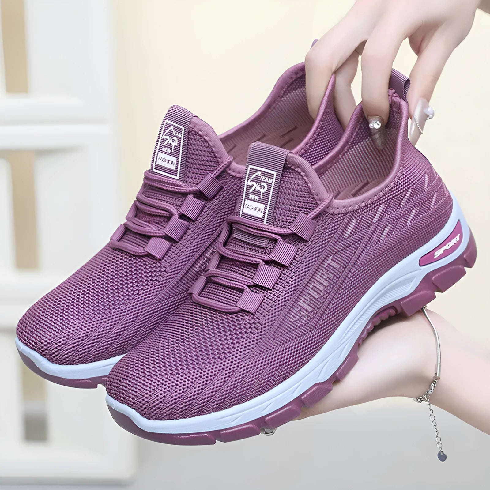Casual low-top sneakers with soft PVC soles in black, grey, brown, red or light purple