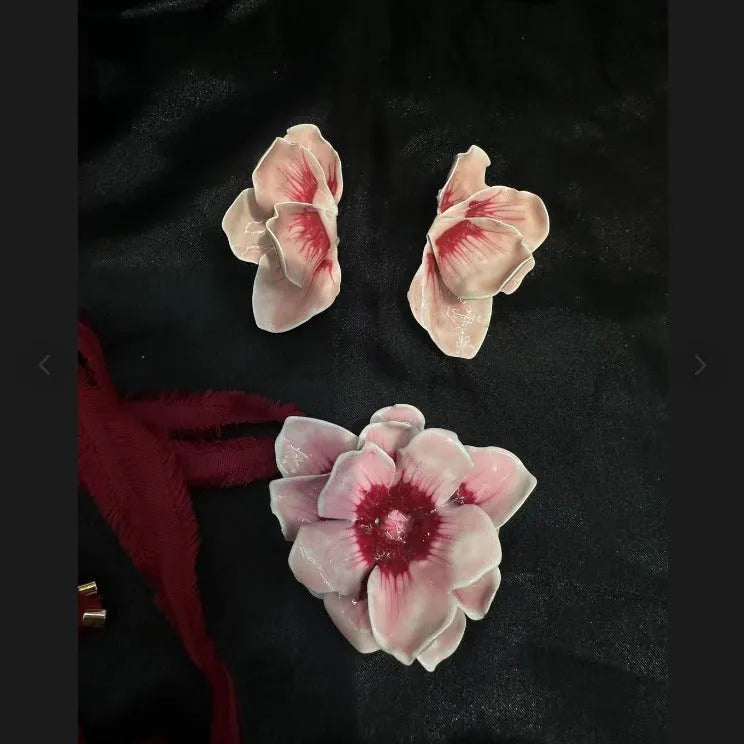 Alloy oil-spot glaze floral stud earrings in pastoral style, showing colour options.