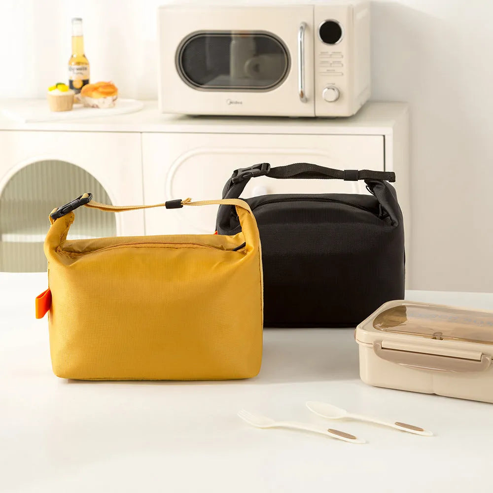 Oxford cloth insulated lunch bag with Japanese-style design in Army Green colour