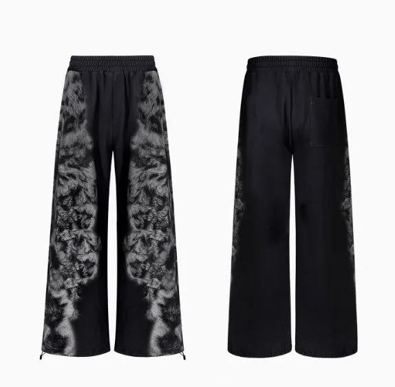 Street trendy printed trousers set with hoodie and seven-inch pants in loose fit design