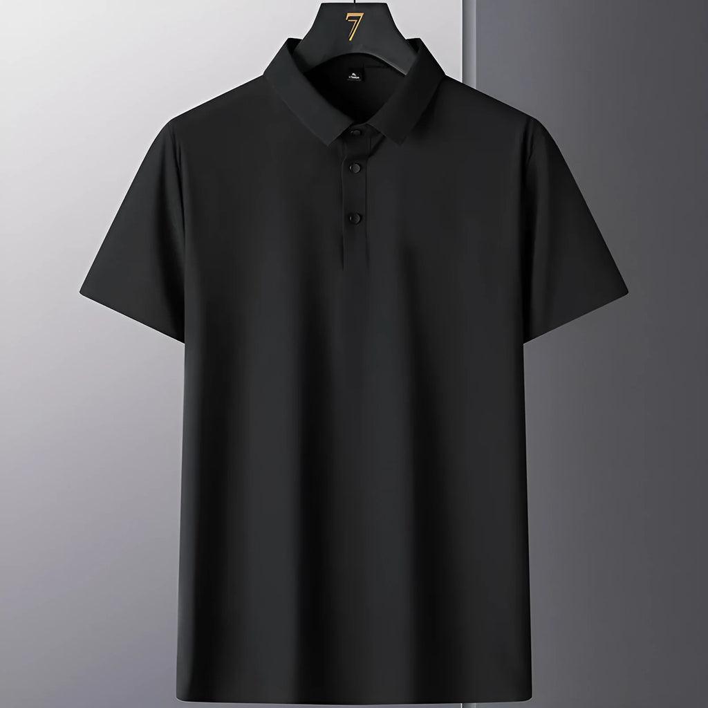 Man wearing a solid colour non-ironing short sleeve business casual shirt