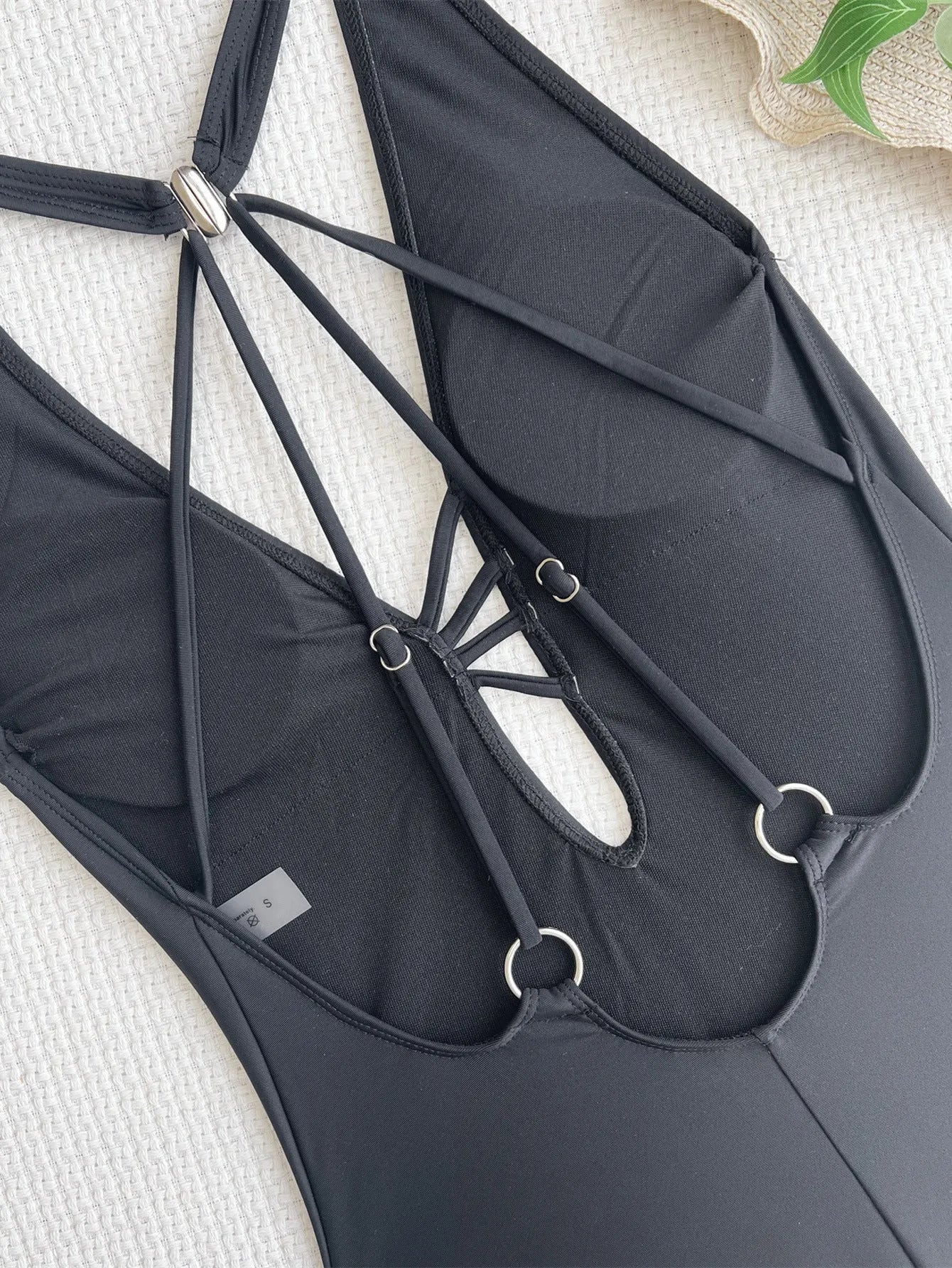 Black solid colour ladies bikini swimsuit with nylon fabric