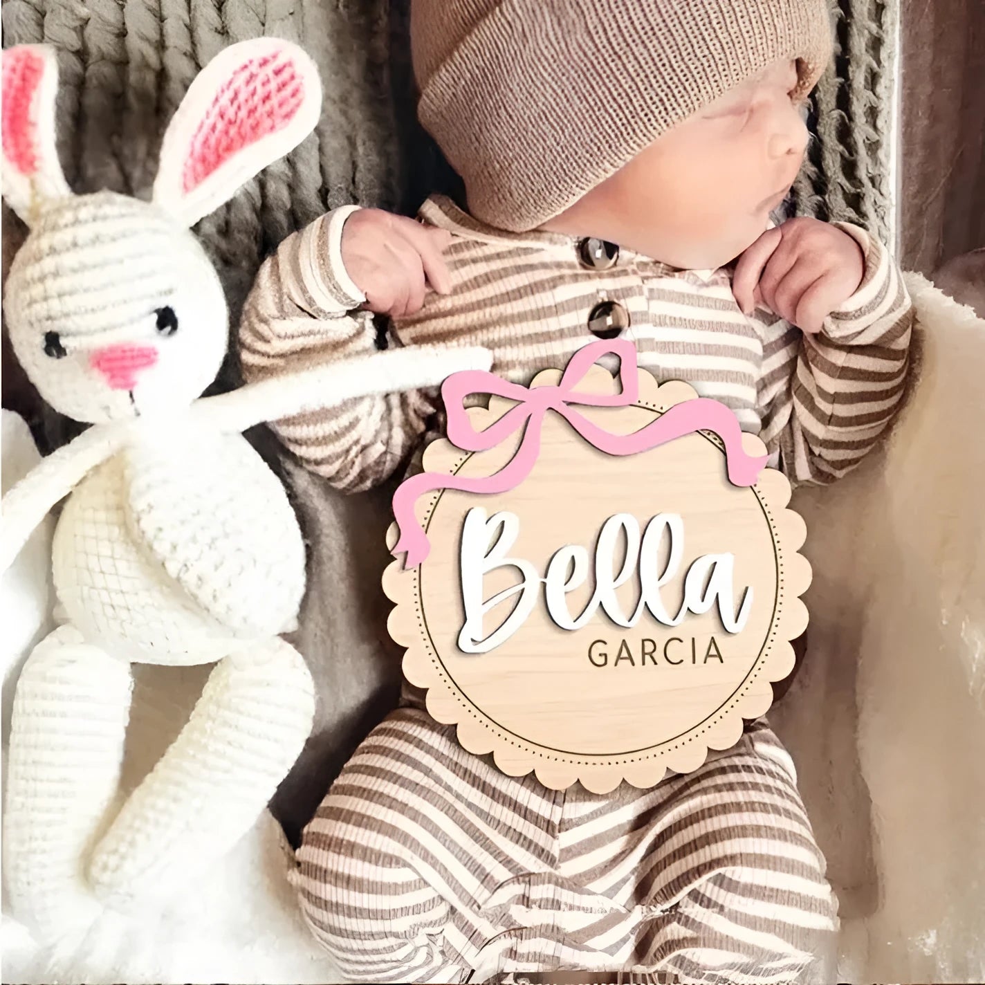 Square wooden baby room decoration ornament with space for a customised name.