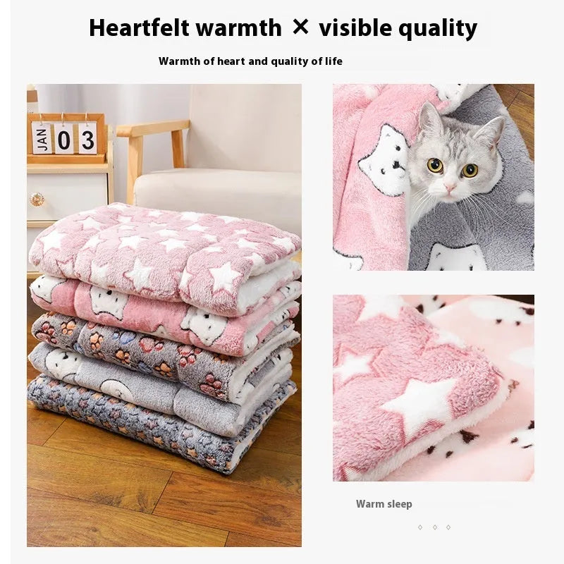 Thickened cloth pet floor mat for dogs and cats in autumn and winter, shown in a blue starry sky pattern