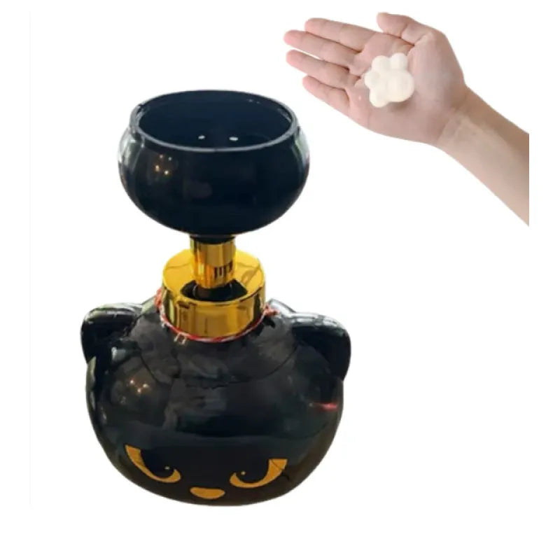 Black cartoon cat shaped foam soap dispenser with manual pump, 10x10x18cm plastic bathroom accessory