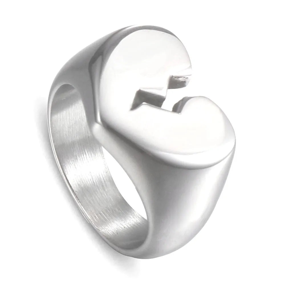 Heart-shaped polished titanium steel ring with Guanyin and auspicious clouds, unisex, sizes 5-10