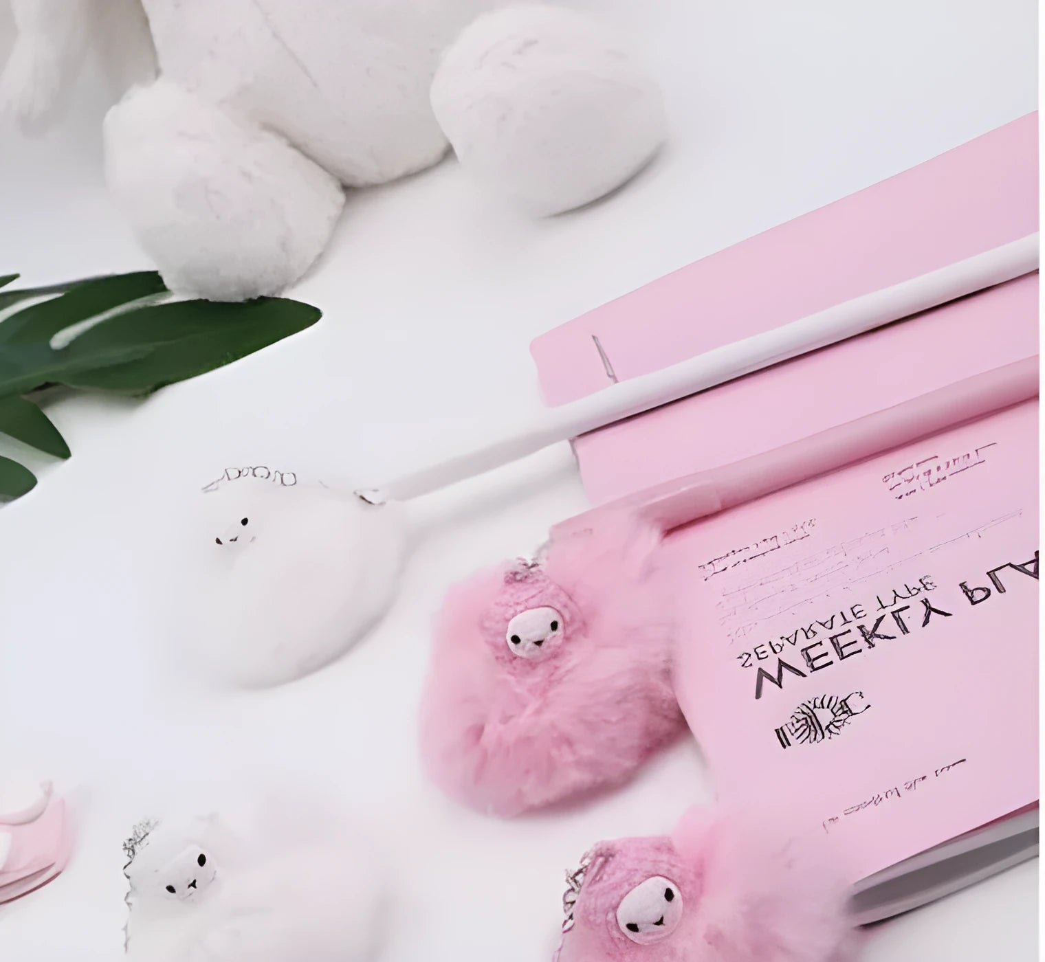 Alpaca hair ball pendant neutral pen signature pen with 0.5mm tip plastic 17cm length random colour