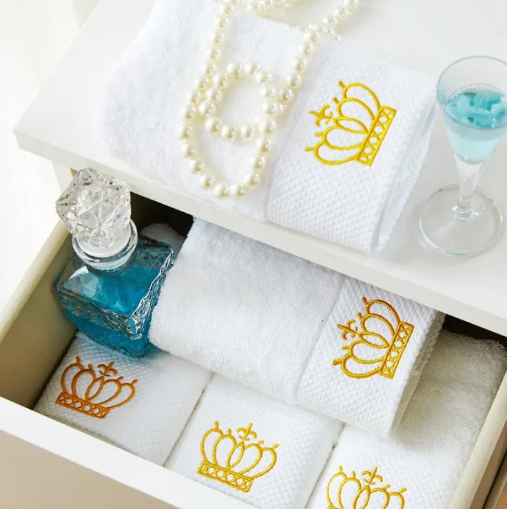 Cotton gift towel with custom embroidery, available in multiple sizes including 32x32cm and 70x140cm, for hotel or sauna use