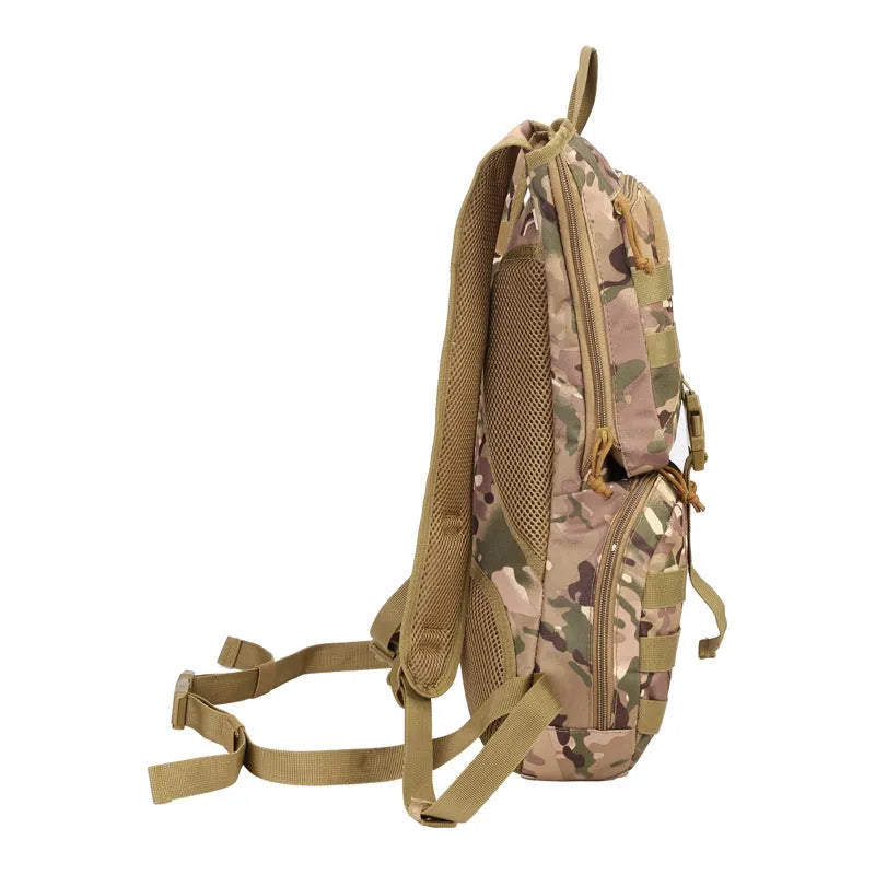 Multifunctional cycling bag in camouflage pattern with large capacity design for outdoor activities
