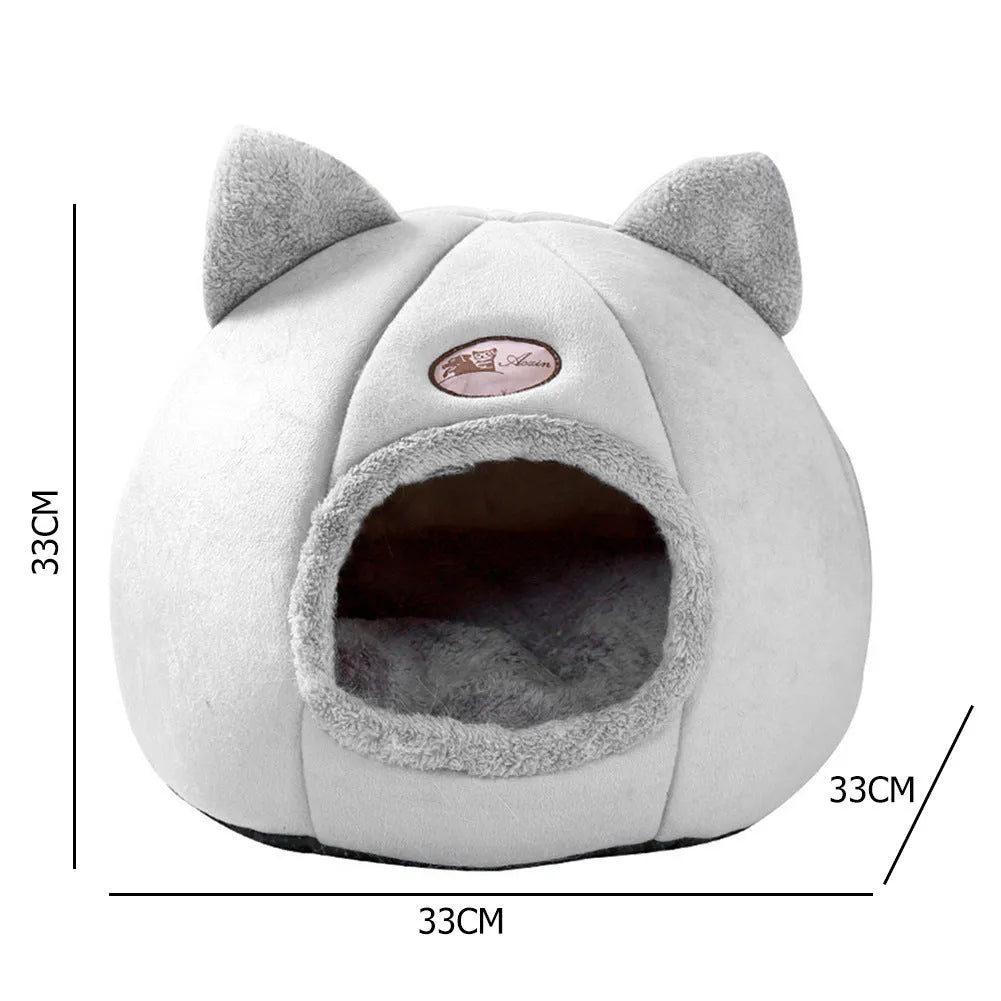 Fully enclosed winter cat nest sofa bed in plush fabric, size available up to 40cm