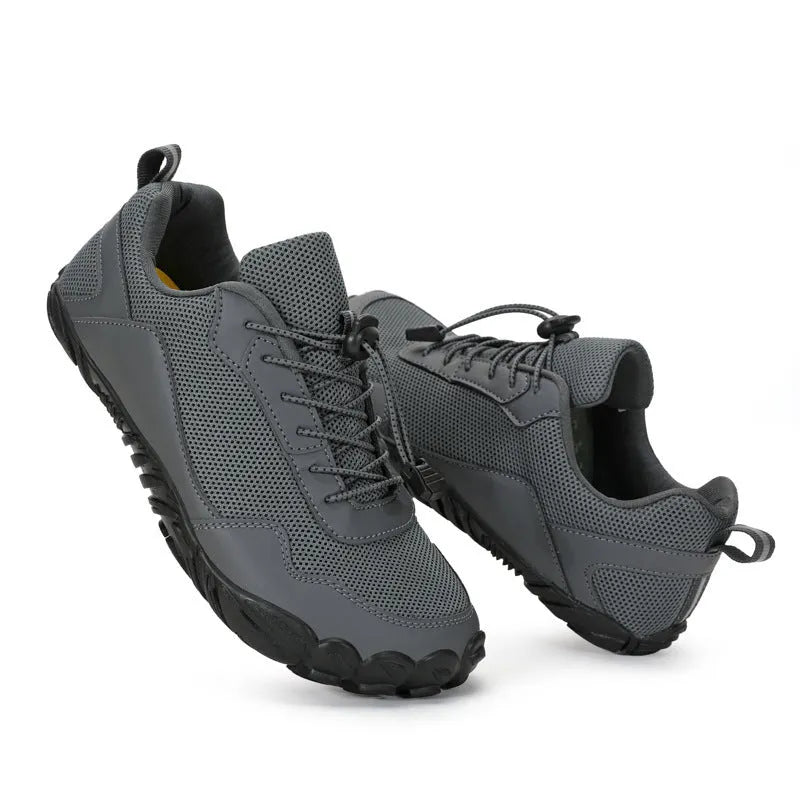 Men's genuine leather mountaineering training shoes in army green