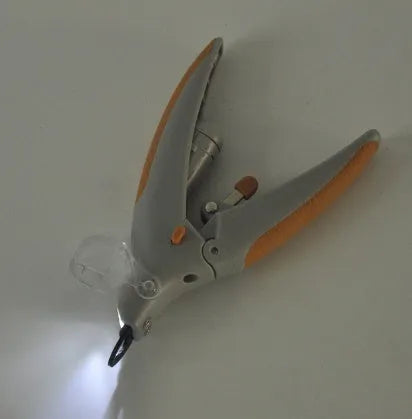 ABS plastic dog nail clipper with LED light and red imitation blood line safety indicator