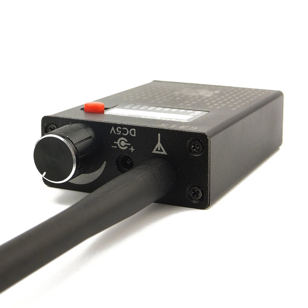 G318 professional anti-theft signal detector with compact handheld design