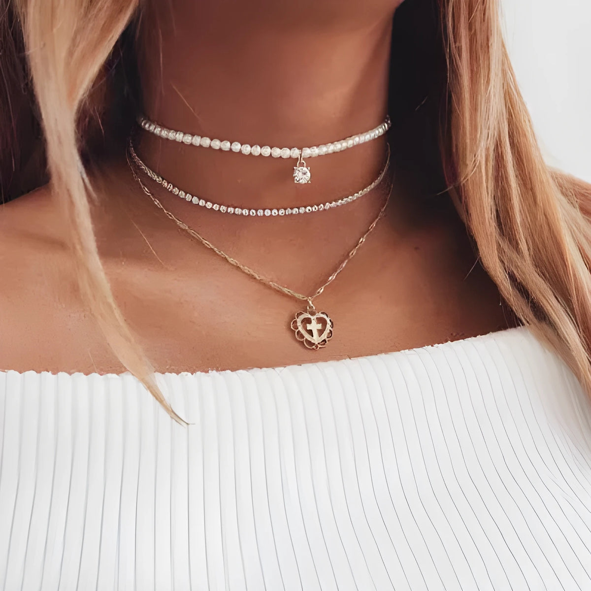 Gold multilayer necklace with rhinestone and 6mm imitation pearl drops, 28-40cm chain with 10cm extension
