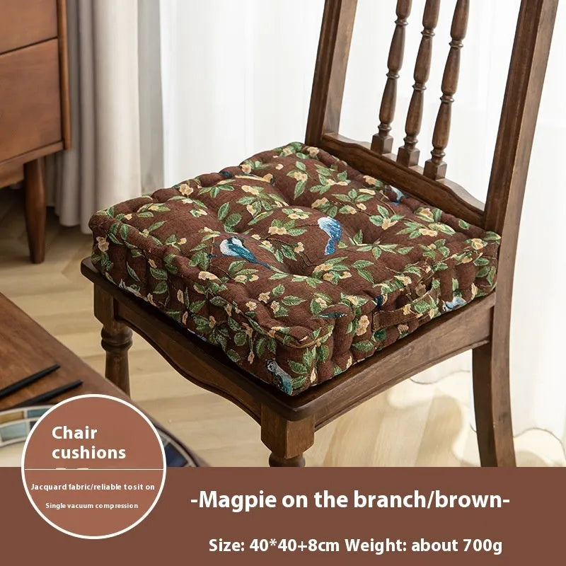 American style dining chair seat cushion with floral pattern, 40x40x8cm dimensions with thick padding