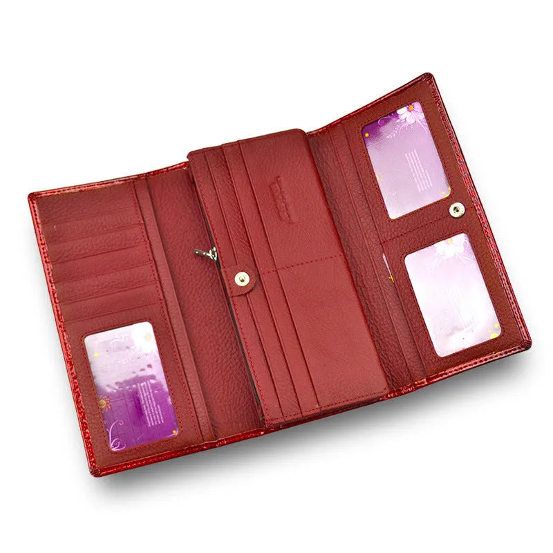 Wine red crocodile-pattern patent leather women's coin purse with pigskin lining