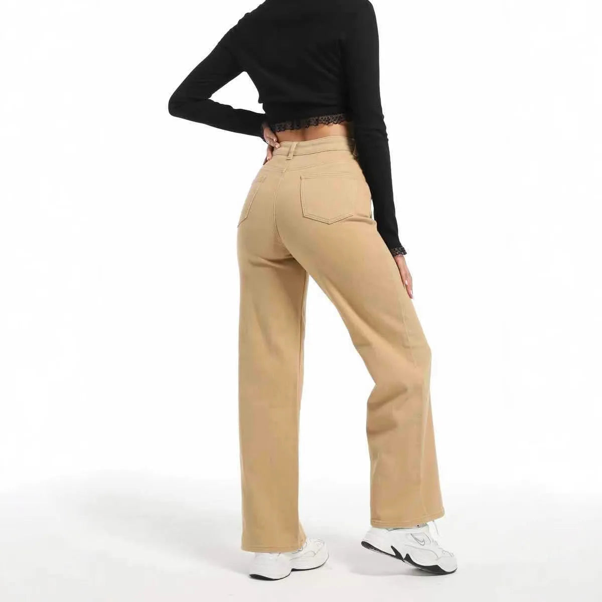 Women's apricot and khaki coloured straight-leg wide jeans with high waist for autumn.