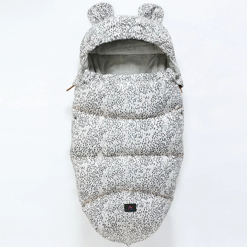 Baby stroller sleeping bag in silkworm cocoon style, shown in a colour option, measuring 100 by 48 centimetres.