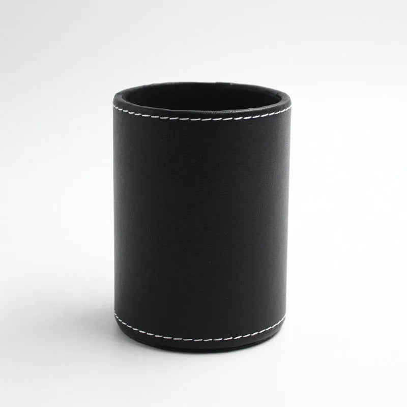 Black leather round pen container with 8.0cm diameter measurement
