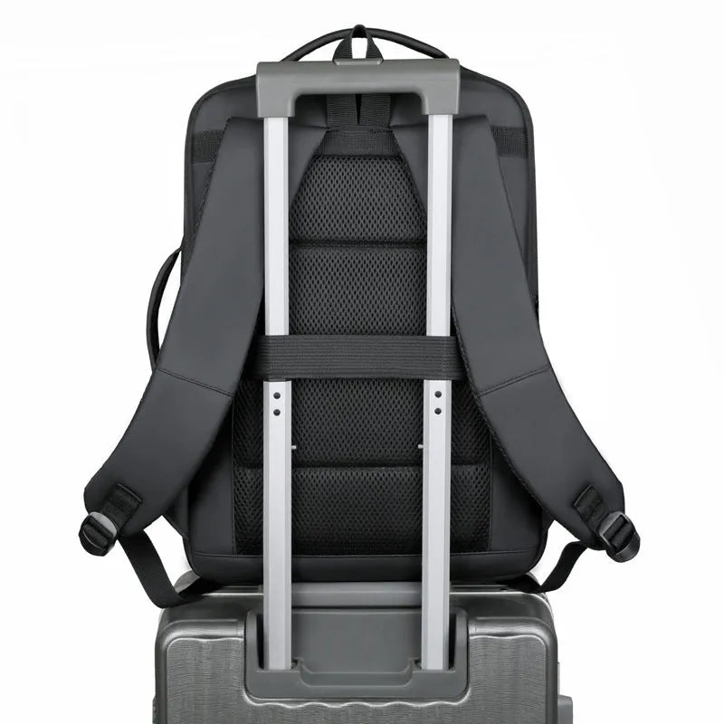 Men's waterproof Oxford cloth backpack with 20-35L capacity for business travel