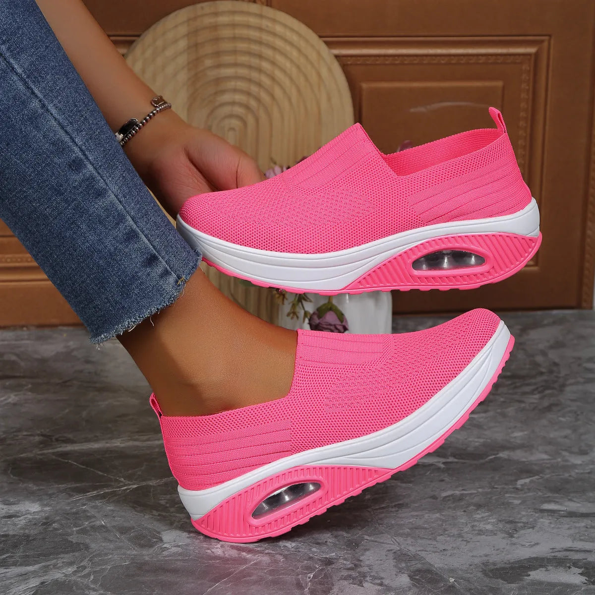 Women's air cushion sports shoe with flying woven mesh upper, non-slip EVA sole and 3-5cm mid heel