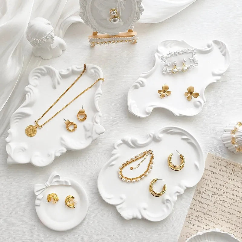 White Baroque gypsum jewellery display plate with decorative edges, available in multiple sizes