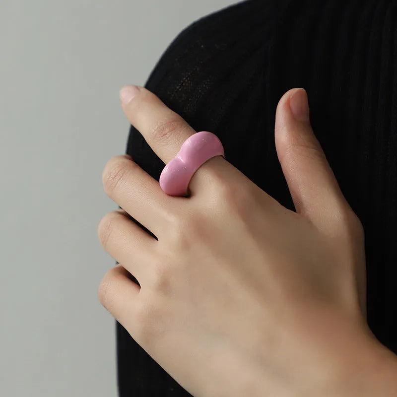 Original 3D enamelled heart-shaped ring in zinc alloy, shown in available colours.